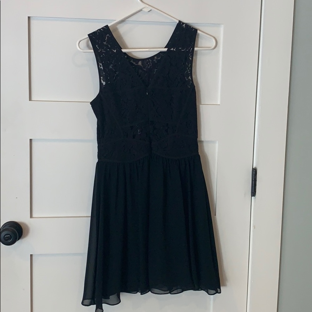 BCBG generation lbd size 4